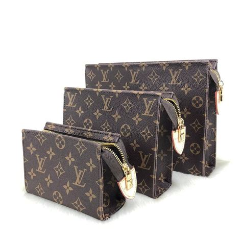 louis vuitton toilet tas|louis vuitton toiletry pouch.